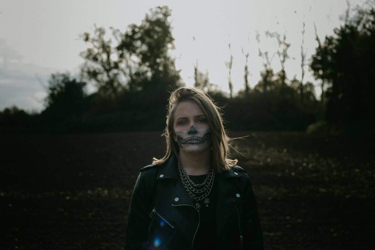 Mastering SFX Makeup Techniques: From Latex Scars to Prosthetic Perfection